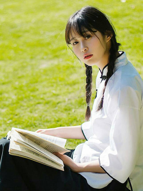 乐鱼体育网址-格鲁吉亚女篮在欧洲锦标赛中崭露头角，迈向国际舞台，格鲁吉欧女王vs